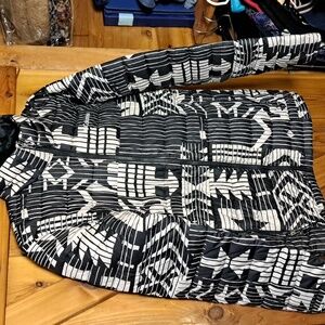 Columbia unisex oversized S ptp 21.5, sleeves 26" , length 29"